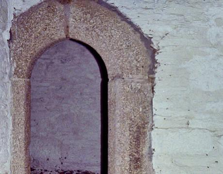 Photo Gallery Image - Taprell House Open Day 1993, garderobe doorway