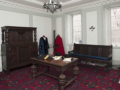 Photo Gallery Image - Edgcumbe House - Mayor's Parlour