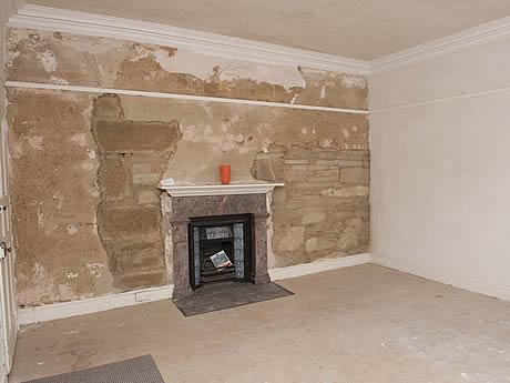 Photo Gallery Image - Edgcumbe House - making good the walls