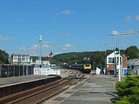 Photo Gallery Image - Level crossing at Lostwithiel Railway Station